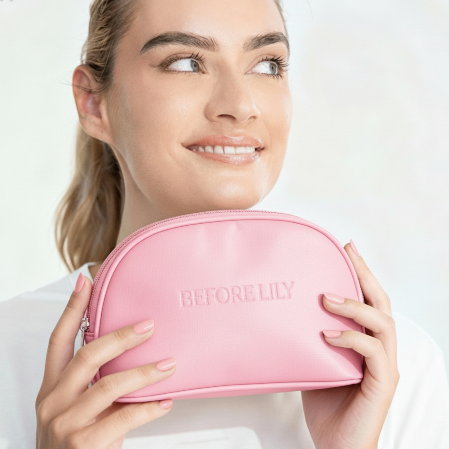 Signature Beauty Bag